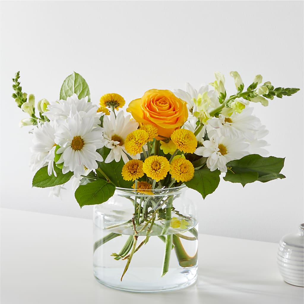 Sun Salutation Bouquet – Fleuriste Boutique Du Moulin, L'ile-perrot PQ