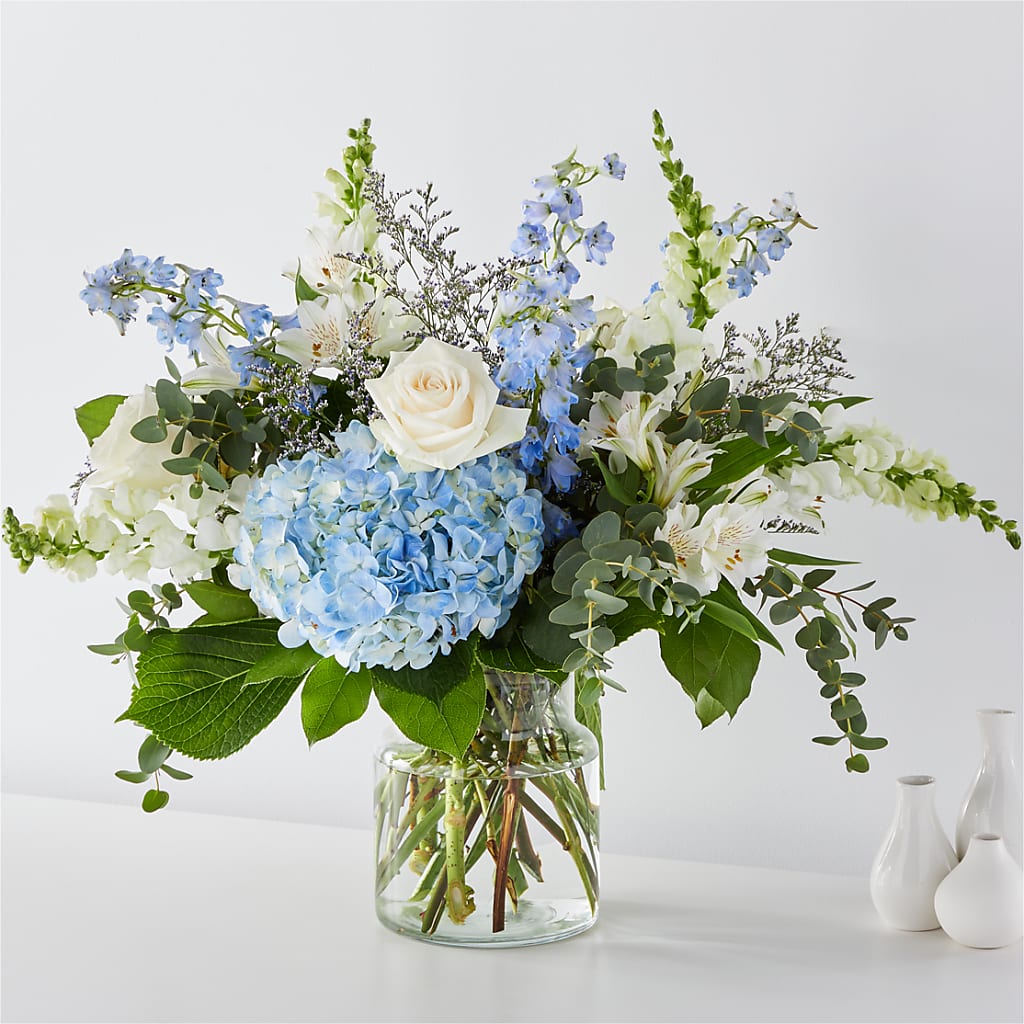 Coastal Blossom Bouquet – Fleuriste Boutique Du Moulin, L'ile-perrot PQ