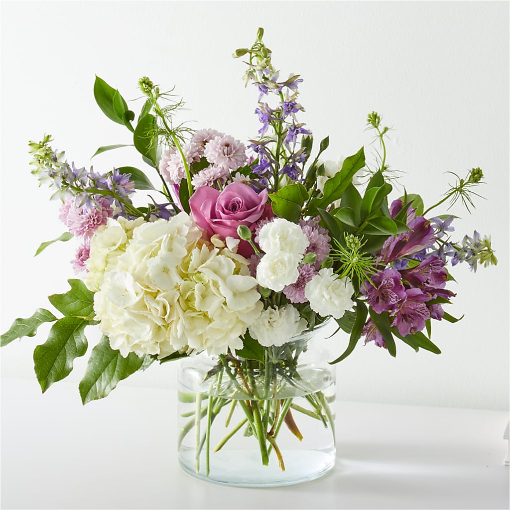Violet Caress Bouquet – Fleuriste Boutique Du Moulin, L'ile-perrot PQ