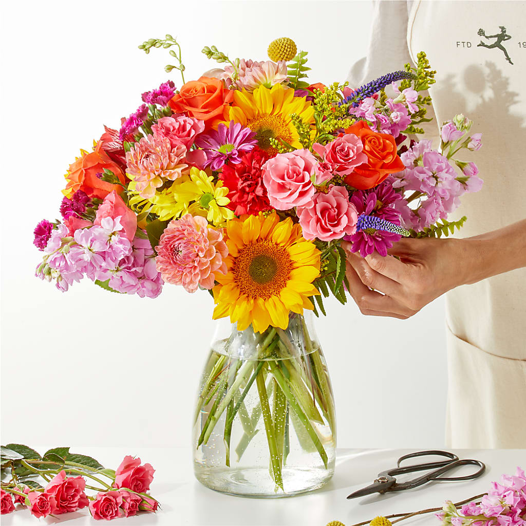 Cue the Confetti - A Florist Original – Fleuriste Boutique Du Moulin, L'ile-perrot PQ