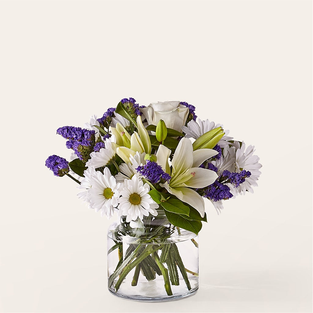 Beyond Blue Bouquet – Fleuriste Boutique Du Moulin, L'ile-perrot PQ