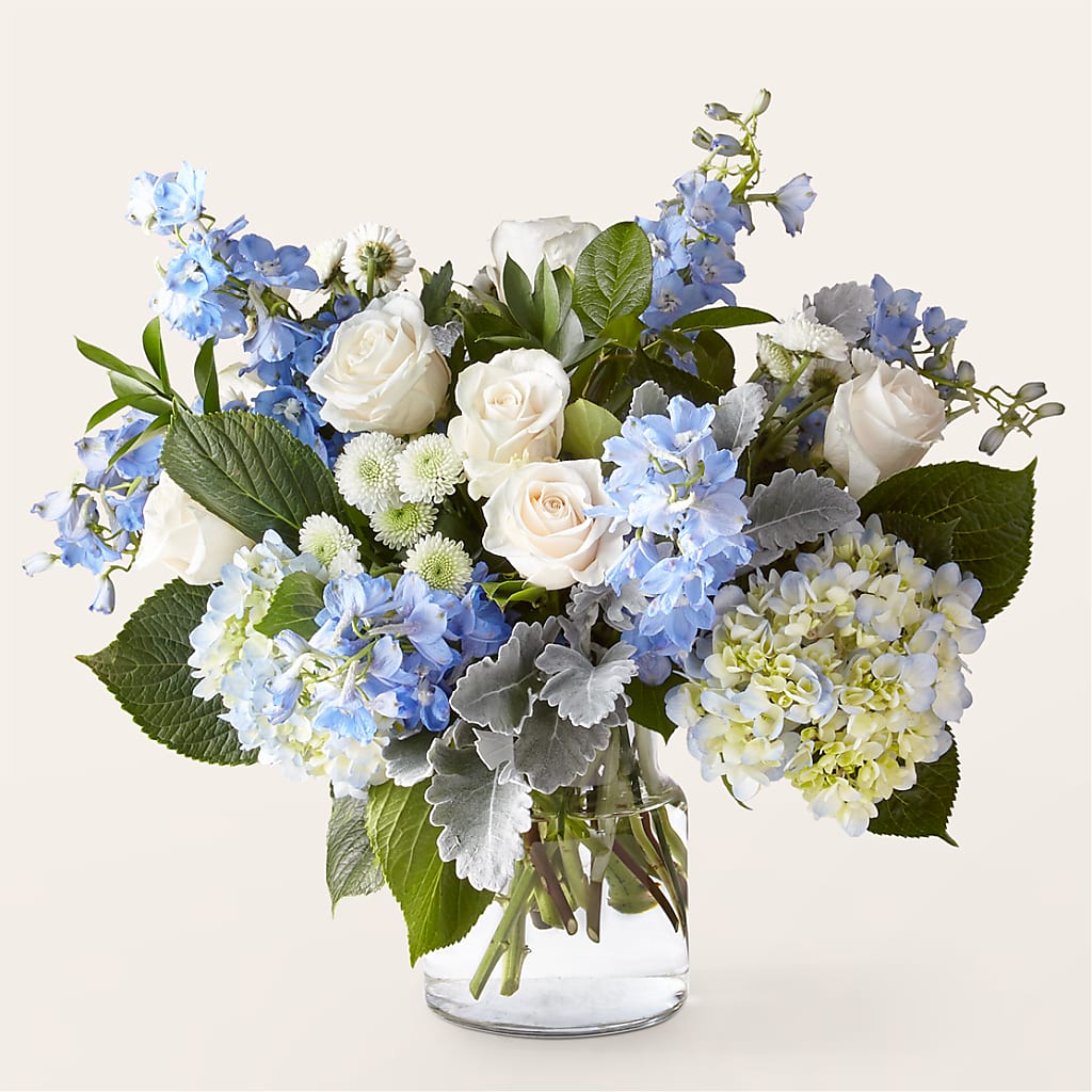 Clear Skies Bouquet – Fleuriste Boutique Du Moulin, L'ile-perrot PQ