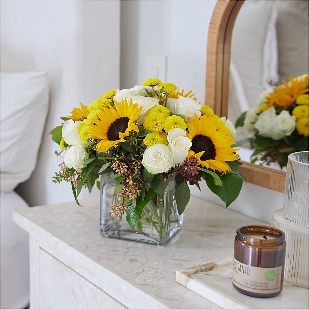 Luminous Morning Bouquet – Fleuriste Boutique Du Moulin, L'ile-perrot PQ