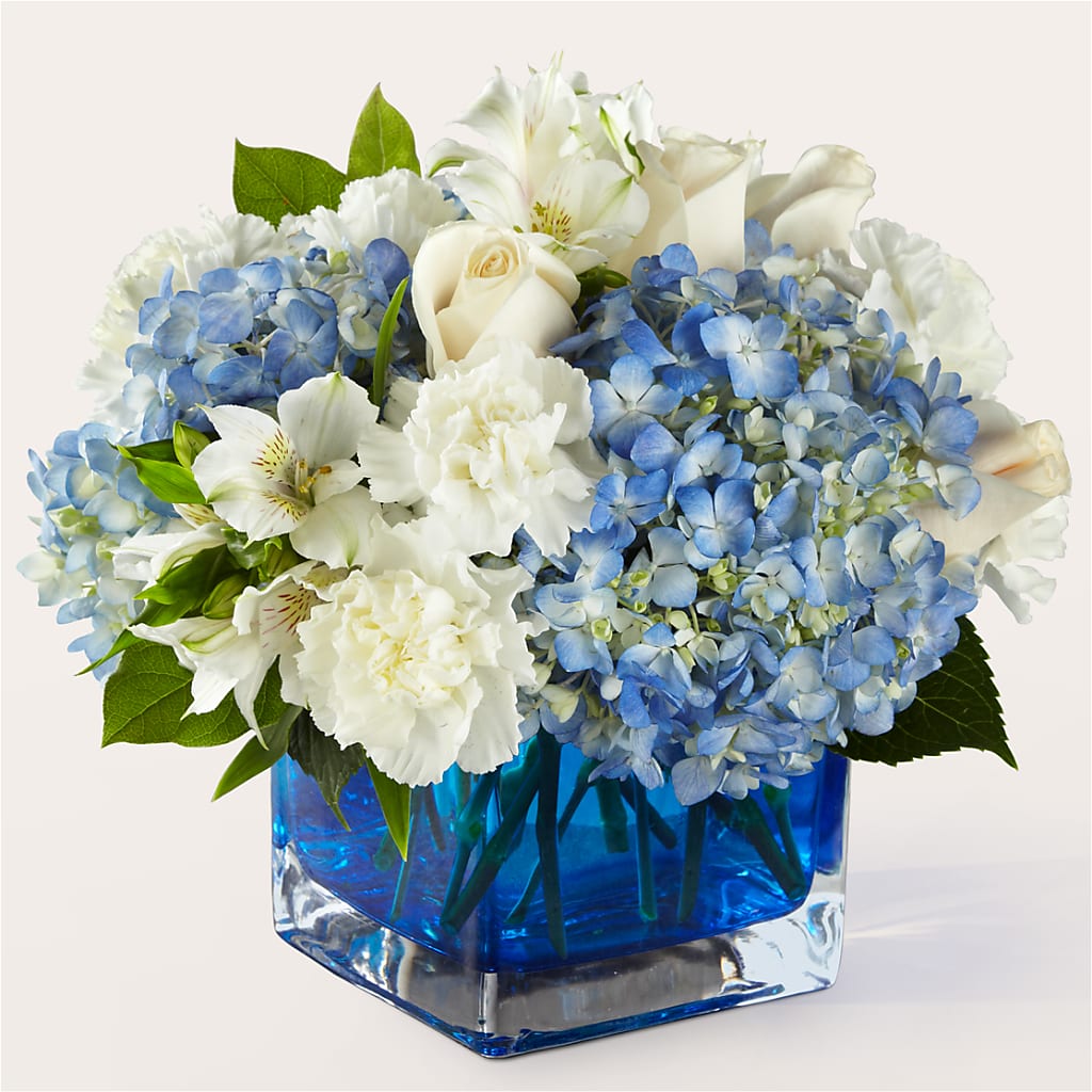 Soothing Waters Bouquet – Fleuriste Boutique Du Moulin, L'ile-perrot PQ