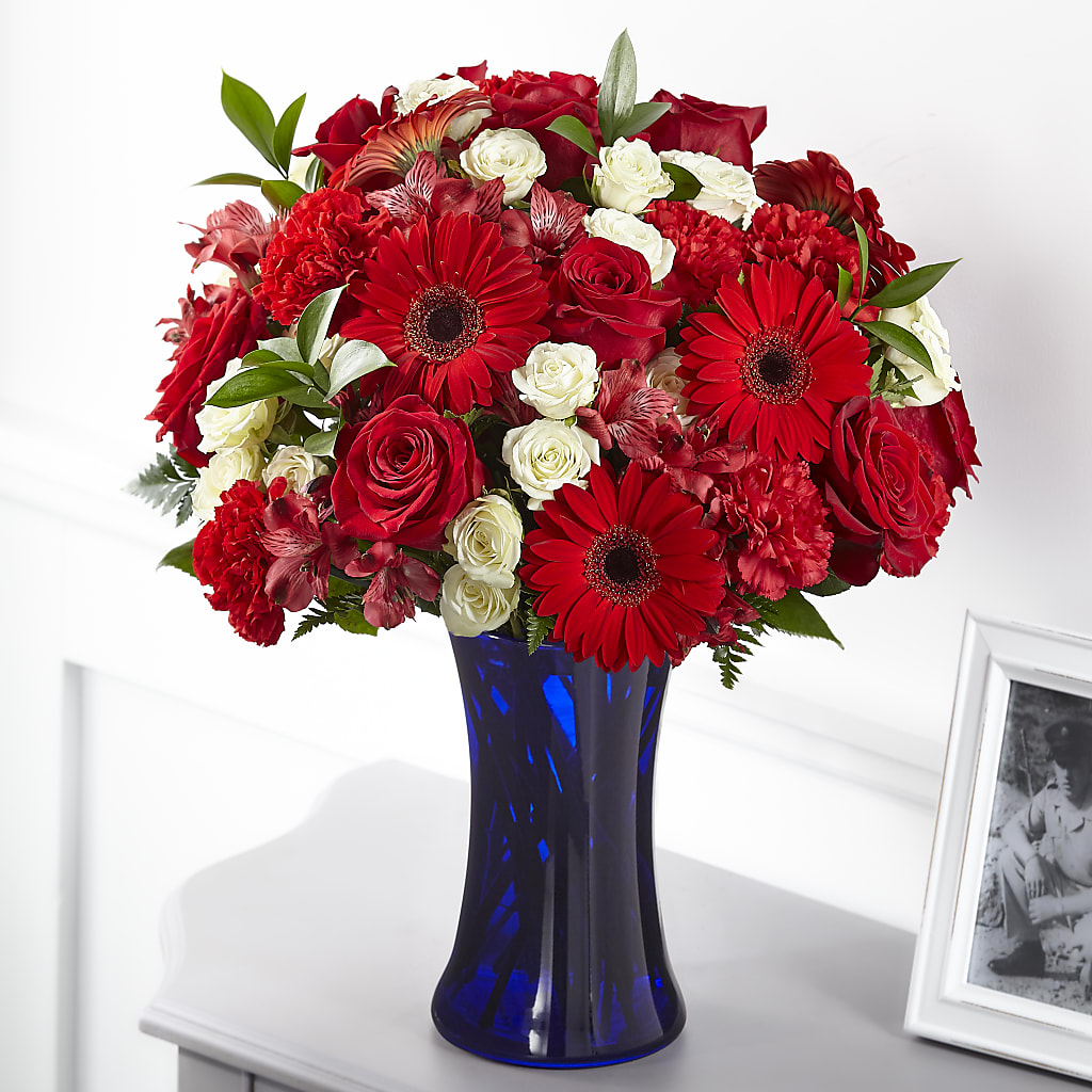 Hearts Embrace Bouquet – Fleuriste Boutique Du Moulin, L'ile-perrot PQ