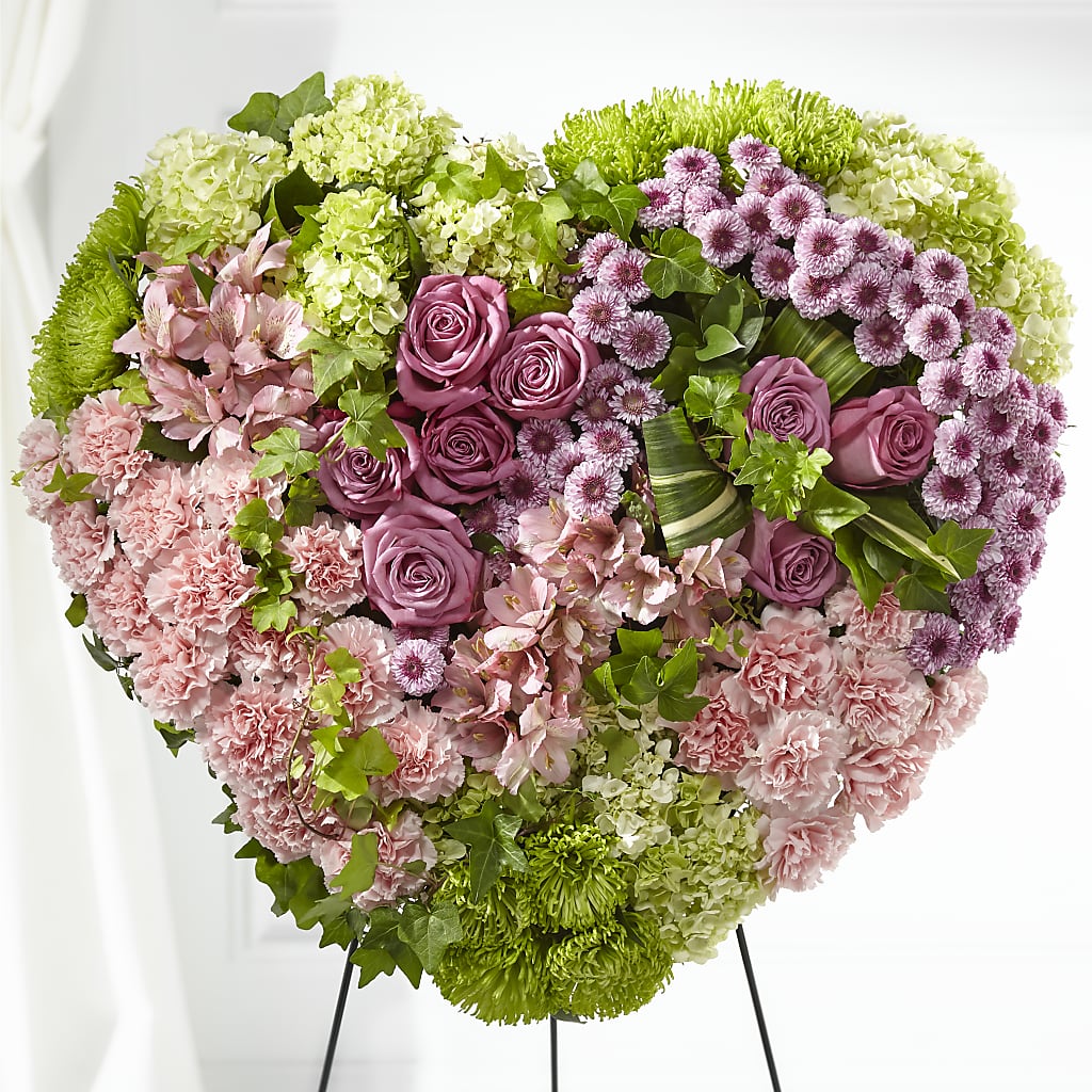 Heartwarming Standing Heart – Fleuriste Boutique Du Moulin, L'ile-perrot PQ