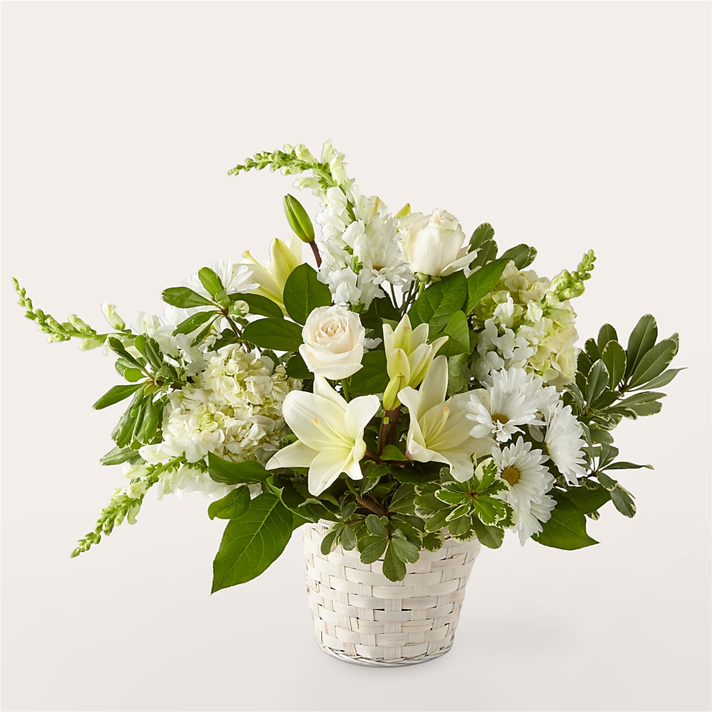 Ivory Elegance Floral Basket – Fleuriste Boutique Du Moulin, L'ile-perrot PQ