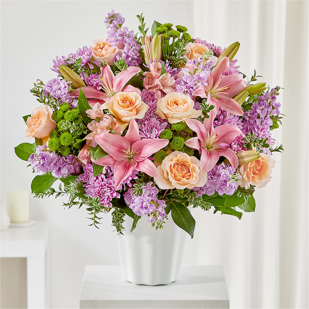 Supportive Embrace Tabletop Basket – Fleuriste Boutique Du Moulin, L'ile-perrot PQ