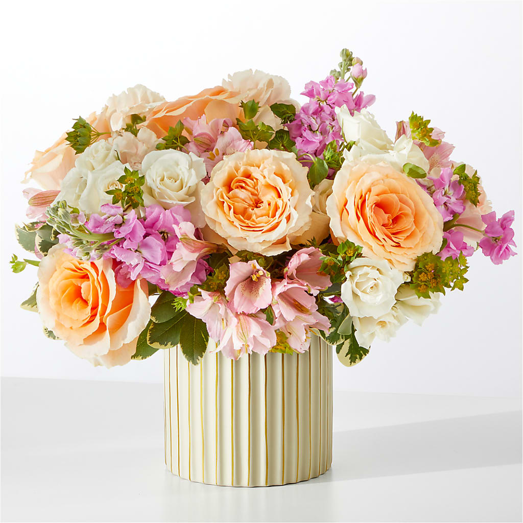 Paradise Bouquet with Ivory Vase – Fleuriste Boutique Du Moulin, L'ile-perrot PQ