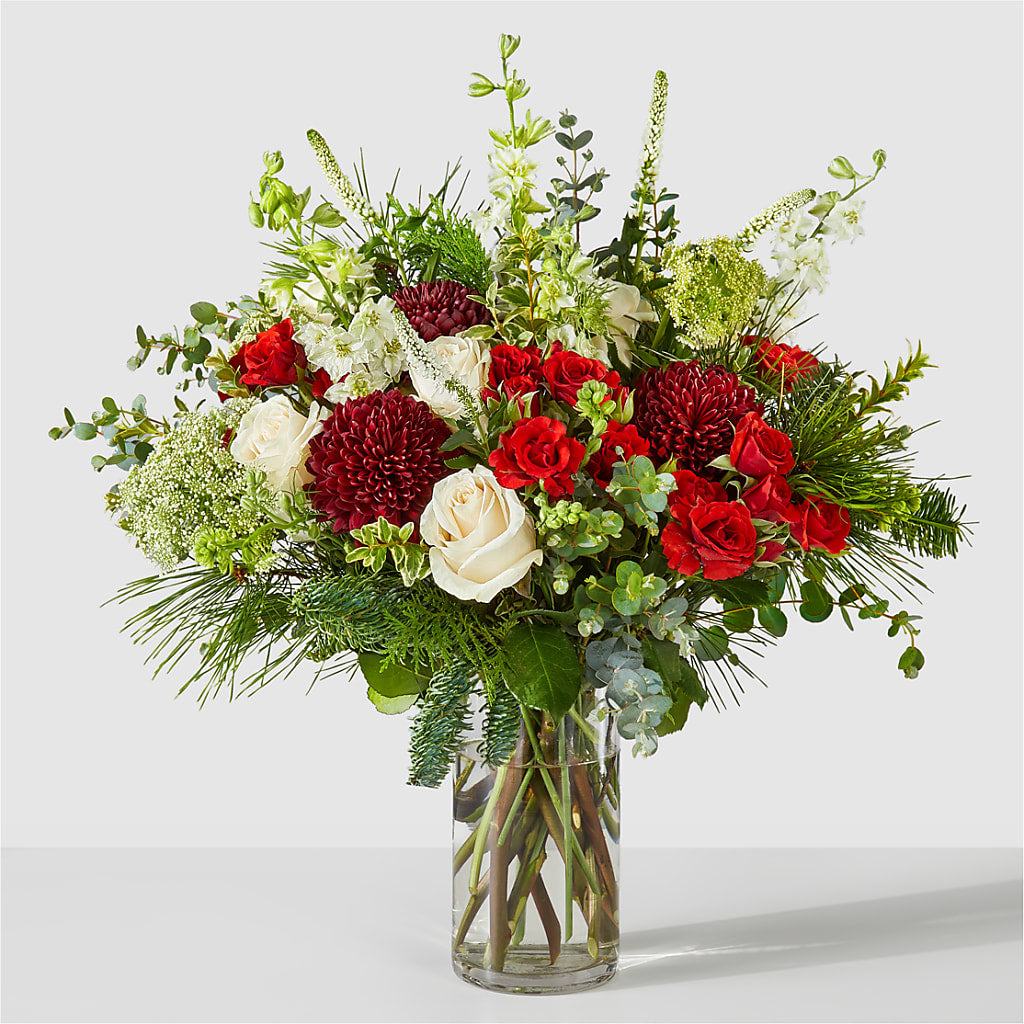 Favorite Traditions Bouquet – Fleuriste Boutique Du Moulin, L'ile-perrot PQ