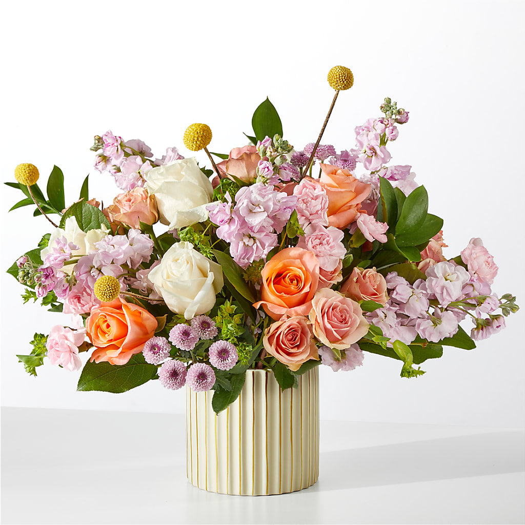 French Market Bouquet with Ivory Vase – Fleuriste Boutique Du Moulin, L'ile-perrot PQ