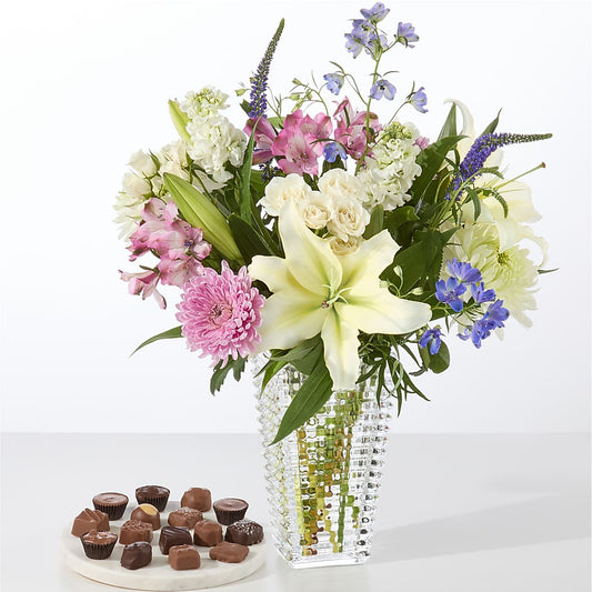 Winter Celebration Bouquet –  Fleuriste Boutique Du Moulin, L'ile-perrot PQ