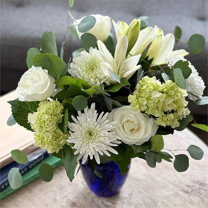 Snowy Dreams Bouquet –  Fleuriste Boutique Du Moulin, L'ile-perrot PQ