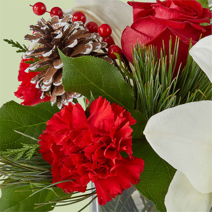 Glistening Icicles Bouquet –  Fleuriste Boutique Du Moulin, L'ile-perrot PQ
