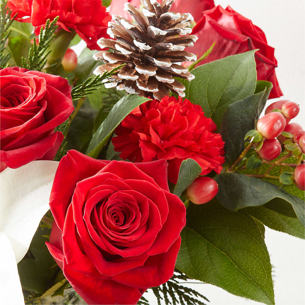 Oh So Jolly Bouquet –  Fleuriste Boutique Du Moulin, L'ile-perrot PQ