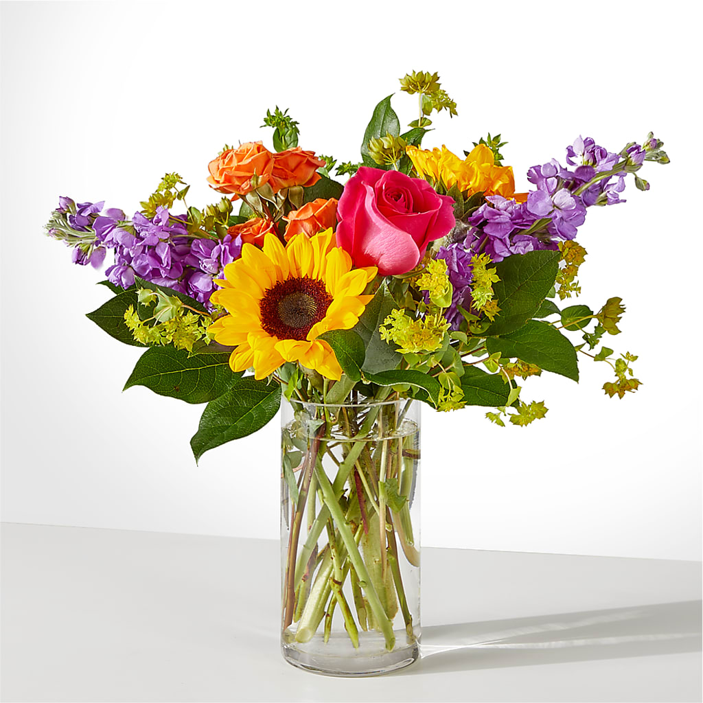 Vibrant Greetings Bouquet –  Fleuriste Boutique Du Moulin, L'ile-perrot PQ